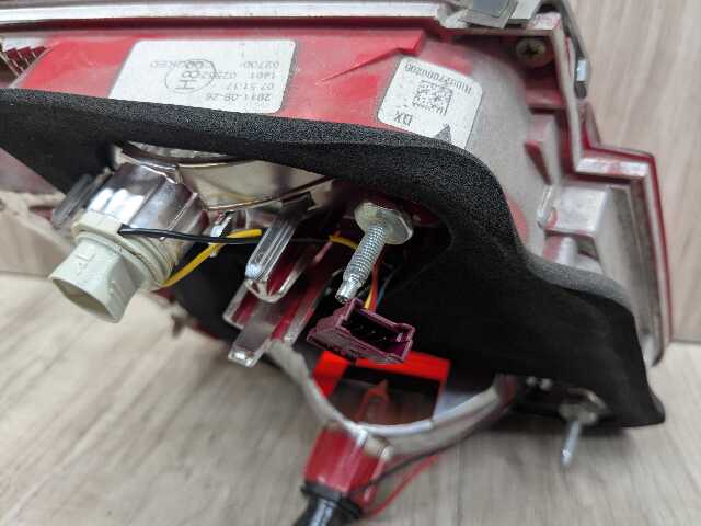 09-12 OEM BMW F01 F02 740 750 LED Rear Right Passenger Inner Trunk Tail Light