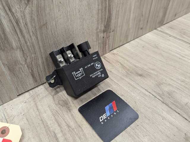 OEM BMW E60 E70 E82 E90 E92 F02 F06 F10 F30 M5 M6 Cooling Fan Relay Control 150A