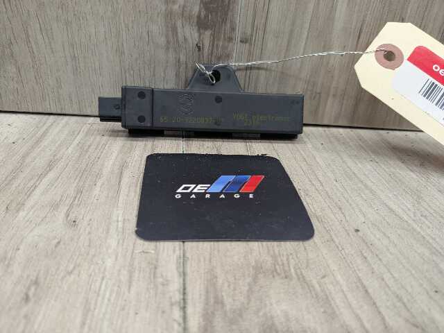 OEM BMW F02 F22 F10 F15 F30 F48 F80 Comfort Access Keyless Entry Antenna Module