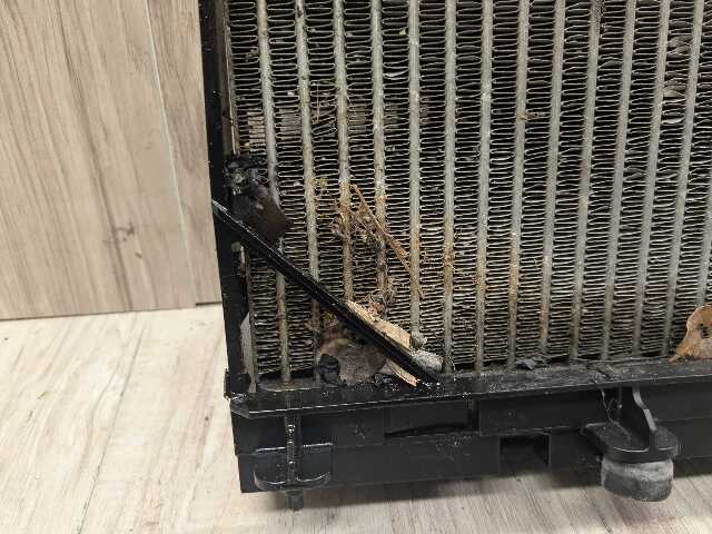 OEM BMW F02 F06 F10 F13 535 550 Front Right Passenger Auxiliary Coolant Radiator