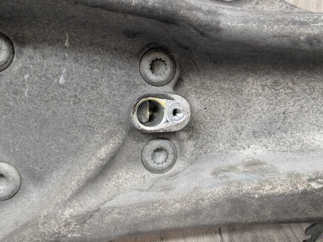 OEM BMW F01 F02 F07 740 750 B7 RWD Front Left Driver Spindle Hub Carrier Knuckle