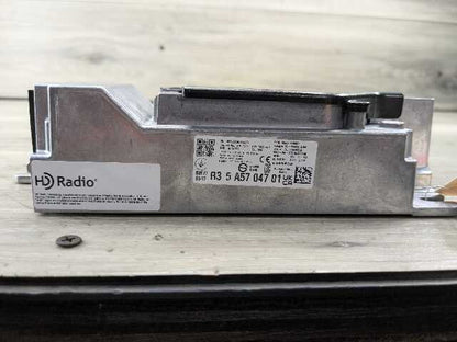OEM BMW F90 G01 G05 G20 G30 G80 Radio Audio Sound Amplifier Control Module SDARS