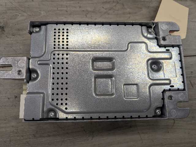OEM BMW F90 G01 G05 G20 G30 G80 Radio Audio Sound Amplifier Control Module SDARS