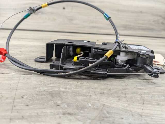 OEM BMW F44 F90 G20 G22 G26 G30 G42 G80 G82 Trunk Lid Latch Lock Opener Actuator