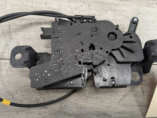 OEM BMW F44 F90 G20 G22 G26 G30 G42 G80 G82 Trunk Lid Latch Lock Opener Actuator