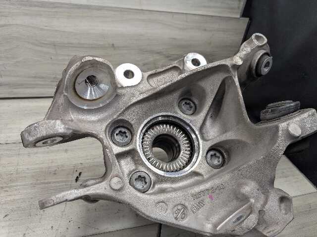 19-25 OEM BMW G20 330 M340 REAR Left Driver Knuckle Wheel Hub Spindle Bearing