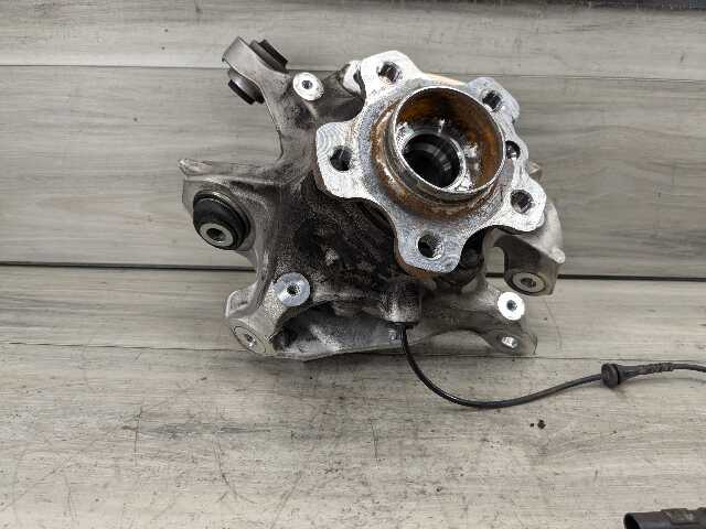 19-25 OEM BMW G20 330 M340 REAR Left Driver Knuckle Wheel Hub Spindle Bearing