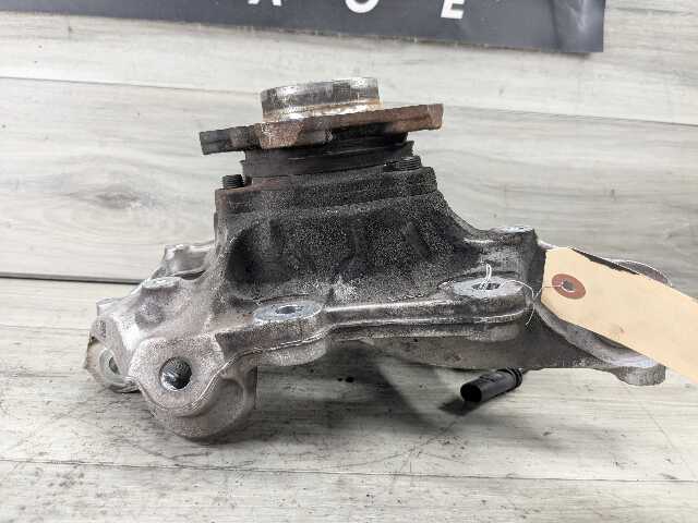 19-25 OEM BMW G20 330 M340 REAR Left Driver Knuckle Wheel Hub Spindle Bearing