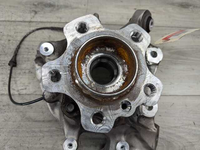 19-25 OEM BMW G20 330 M340 REAR Left Driver Knuckle Wheel Hub Spindle Bearing