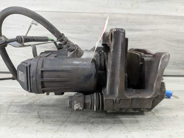 OEM BMW G20 G22 G23 G26 G42 330 M340 430 440 REAR Right Passenger Brake Caliper