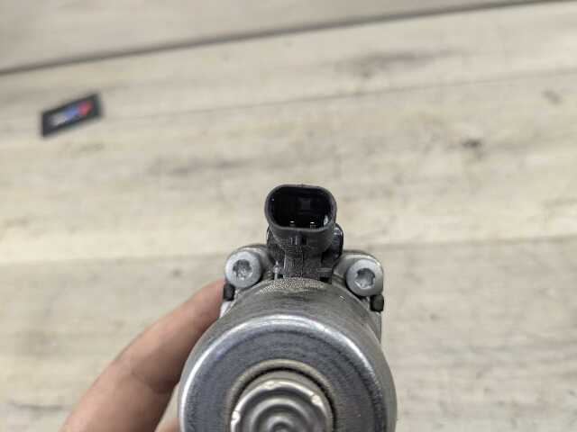 OEM BMW G01 G20 G22 G23 G26 G30 330 430 X3 Engine B46 Heater Water Switch Valve