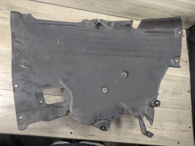 OEM BMW G20 G22 G23 G42 Front Left Driver Fender Liner Wheel Splash Shield Guard
