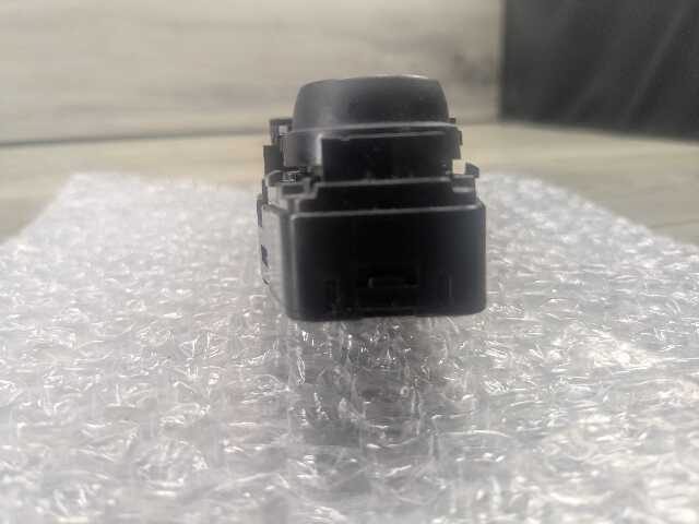 OEM BMW F15 F16 F85 X5 X6 Front Left Driver Master Window Glass Lifter Switch