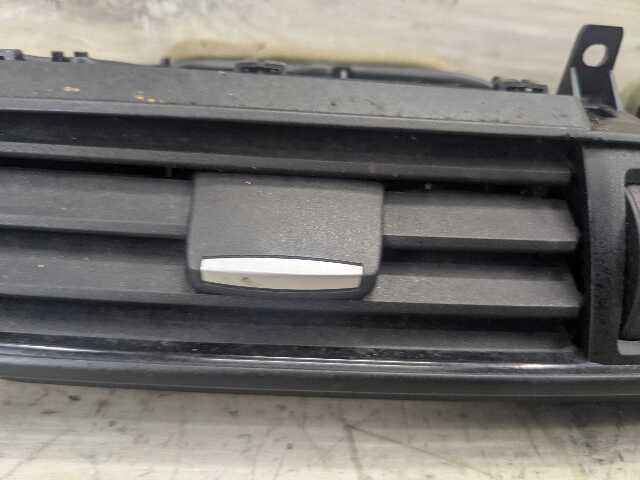 14-19 OEM BMW F15 F16 F85 F86 X5 X6 Dash Center Hazard Button AC Air Vent Grille