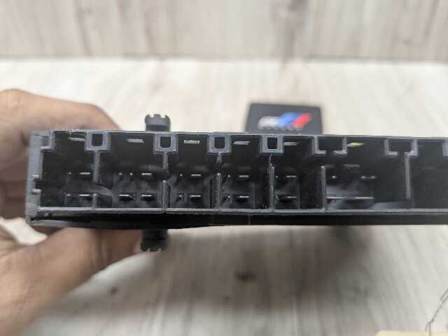 OEM BMW E82 E88 E90 E92 E93 128 135 328 335 Front Seat Control Module