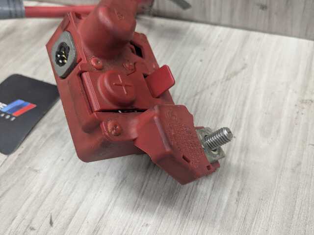 06-13 OEM BMW E82 E84 E88 E90 E92 Battery Plus Pole Terminal Positive Red Cable