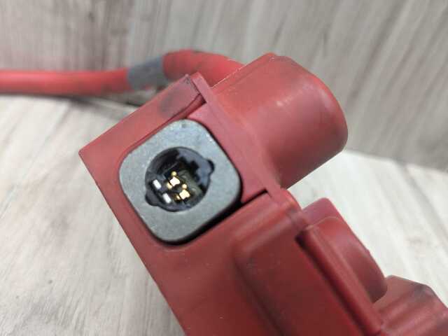 06-13 OEM BMW E82 E84 E88 E90 E92 Battery Plus Pole Terminal Positive Red Cable