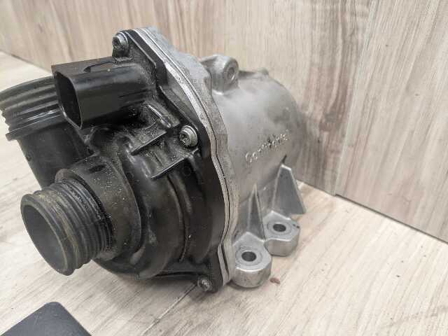 OEM BMW E70 E82 E90 E92 F10 Engine N54 N55 Auxiliary Electric Water Pump Cooling