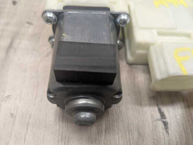 OEM BMW F90 F97 G01 G12* G30 X3 X5 Front Left Driver Door Window Regulator Motor