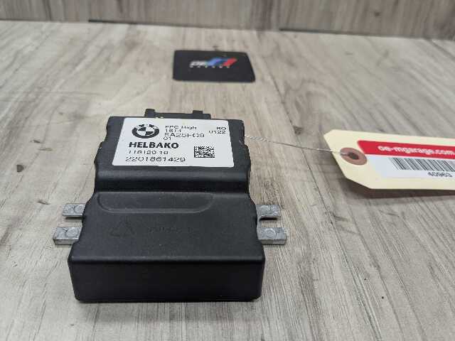 OEM BMW F90 G12 G20 G22 G23 G42 G80 G82 G83 M3 M5 Fuel Pump Control Module Unit