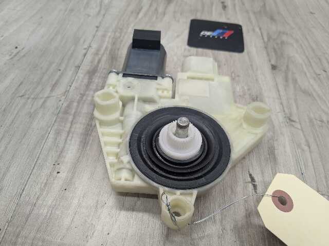 OEM BMW F90 G01 G12* G30 X3 X5 Front Right Passenger Door Window Regulator Motor