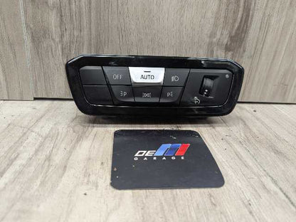 OEM BMW G20 G22 G23 G26 G42 G80 G82 M3 M4 Headlight Control Switch Light Module