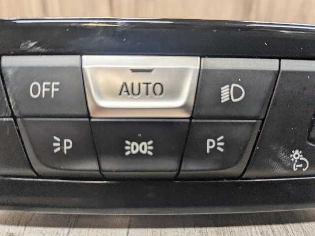 OEM BMW G20 G22 G23 G26 G42 G80 G82 M3 M4 Headlight Control Switch Light Module