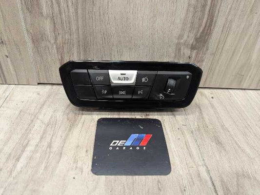 OEM BMW G20 G22 G23 G26 G42 G80 G82 M3 M4 Headlight Control Switch Light Module
