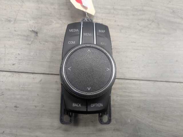 OEM BMW F90 G01 G02 G30 X3 M5 iDrive Navigation Controller Knob NBT NAV Button