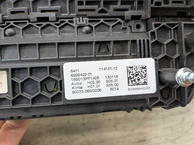 17-20 OEM BMW F90 G30 530 540 M550 AC Climate Control Panel Radio Media Buttons