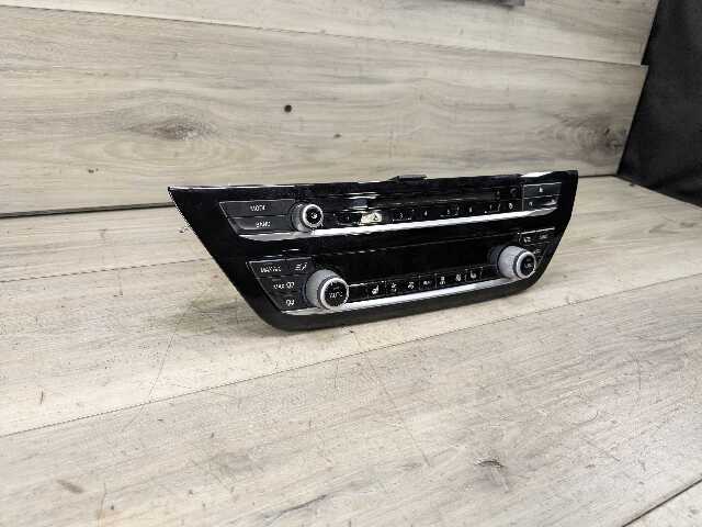 17-20 OEM BMW F90 G30 530 540 M550 AC Climate Control Panel Radio Media Buttons