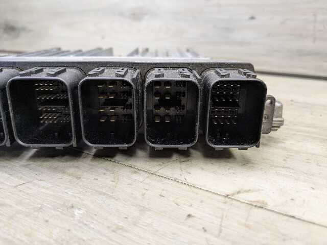 OEM BMW G11 G12 G30 M550 750 DME ECU Engine N63R Control Module Computer 880