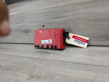 OEM BMW G11 G12 G14 G15 G16 G30 B+ Junction Terminal Power Relay Fuse Box