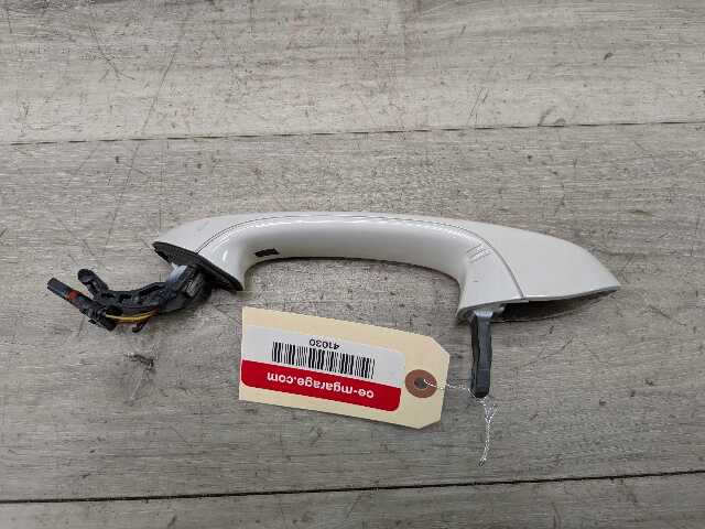 *OEM BMW F90 G30 540 M550 Front Rear Right Passenger Door Handle COMFORT White