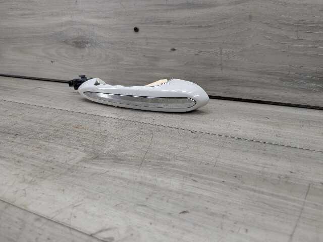 OEM BMW F90 G30 540 M550 Front Rear Right Passenger Door Handle COMFORT White