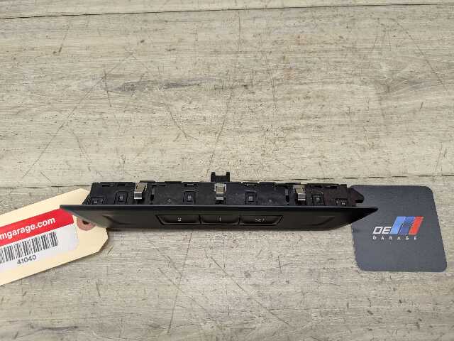 OEM BMW F90 M5 G30 530 540 M550 Front Right Passenger Seat Memory Switch Button