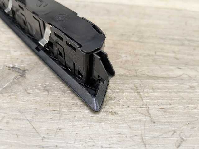 OEM BMW F90 M5 G30 530 540 M550 Front Right Passenger Seat Memory Switch Button
