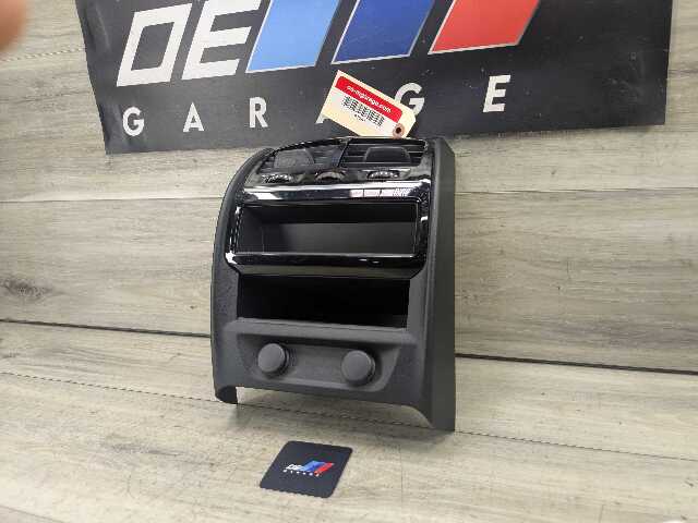 17-20 OEM BMW F90 G30 530 540 M550 M5 Rear Center AC Air Vent Trim Cover Panel