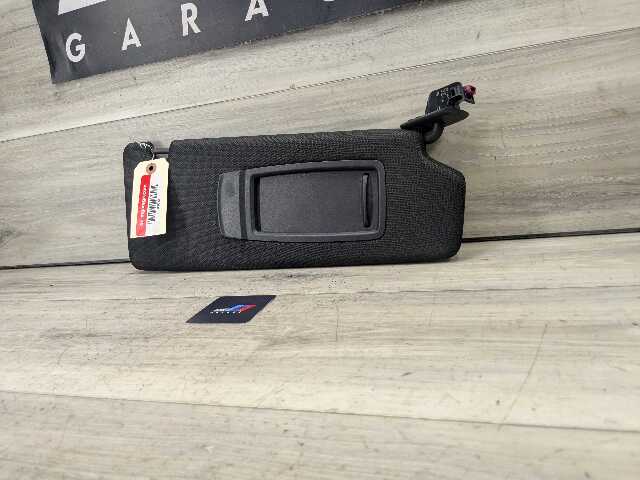 17-20 OEM BMW F90 G30 530 540 M550 M5 Interior Right Passenger Sun Visor Black