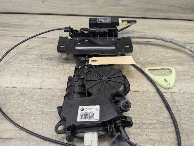 OEM BMW F36 428 430 435 440 Trunk Liftgate Hatchback Power Lock Latch Actuator