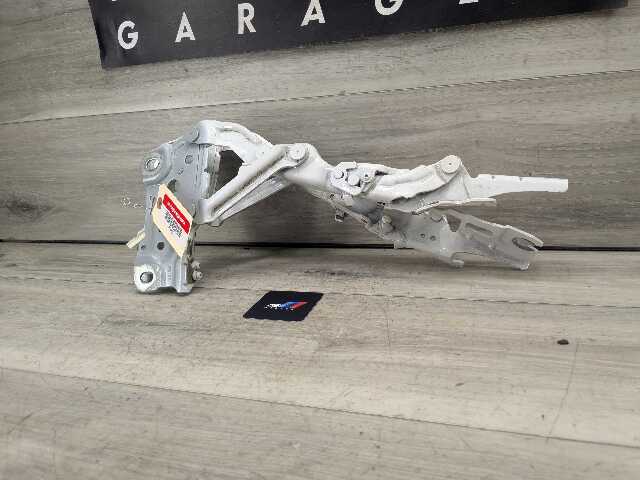 OEM BMW F90 F93 G12 G14 G15 G16 G30 M5 M8 Hood Bonnet Left Right Hood Hinges SET