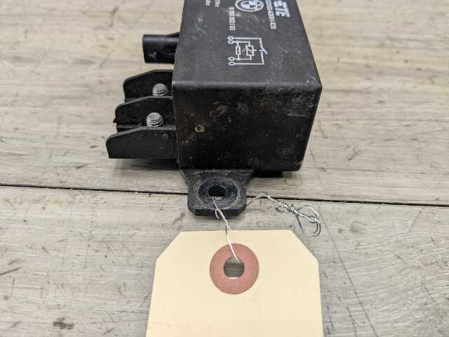 OEM BMW F10 F13 F02 F30 F32 F80 F82 F85 M3 M4 M6 Cooling Fan Relay Control 130A