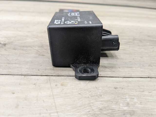 OEM BMW F10 F13 F02 F30 F32 F80 F82 F85 M3 M4 M6 Cooling Fan Relay Control 130A