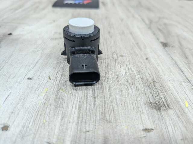 OEM BMW F44 G01* G05 G16 G20 G26 G30* G80 M3 M4 Bumper Parking PDC Sensor White