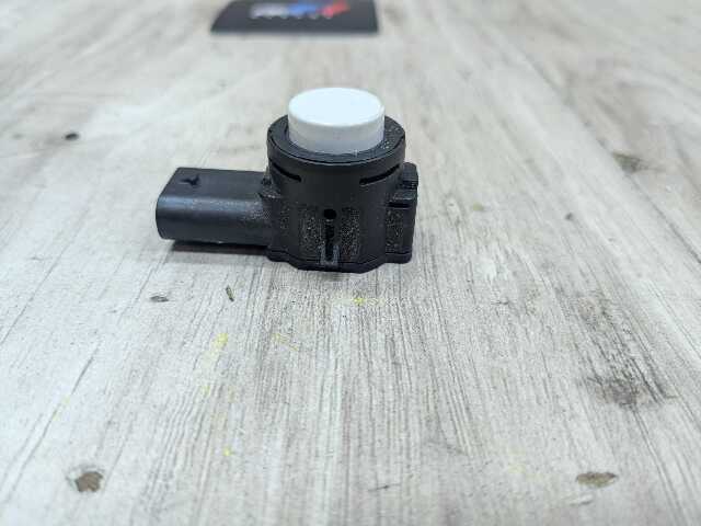 OEM BMW F44 G01* G05 G16 G20 G26 G30* G80 M3 M4 Bumper Parking PDC Sensor White
