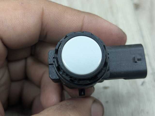 OEM BMW F44 G01* G05 G16 G20 G26 G30* G80 M3 M4 Bumper Parking PDC Sensor White