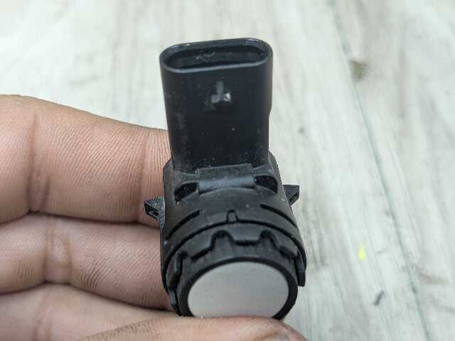 OEM BMW F44 G01* G05 G16 G20 G26 G30* G80 M3 M4 Bumper Parking PDC Sensor White