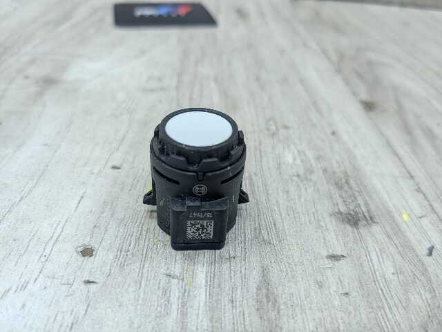 OEM BMW F44 G01* G05 G16 G20 G26 G30* G80 M3 M4 Bumper Parking PDC Sensor White