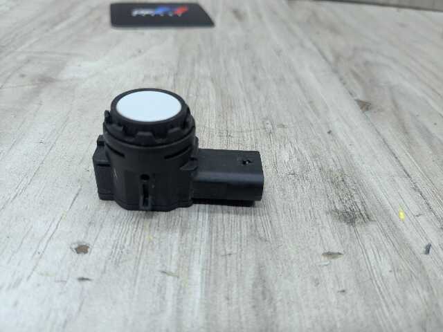 OEM BMW F44 G01* G05 G16 G20 G26 G30* G80 M3 M4 Bumper Parking PDC Sensor White
