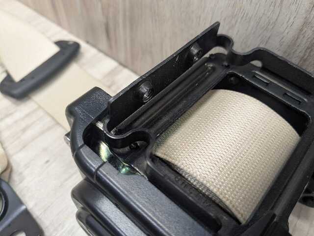 OEM BMW G22 G42 230 M240 430 M440 REAR Left Right Seat Belt Retractor BEIGE